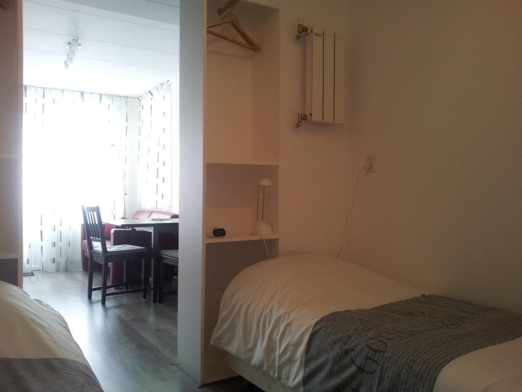 Homestay Bij Aelita Den Burg Oda fotoğraf