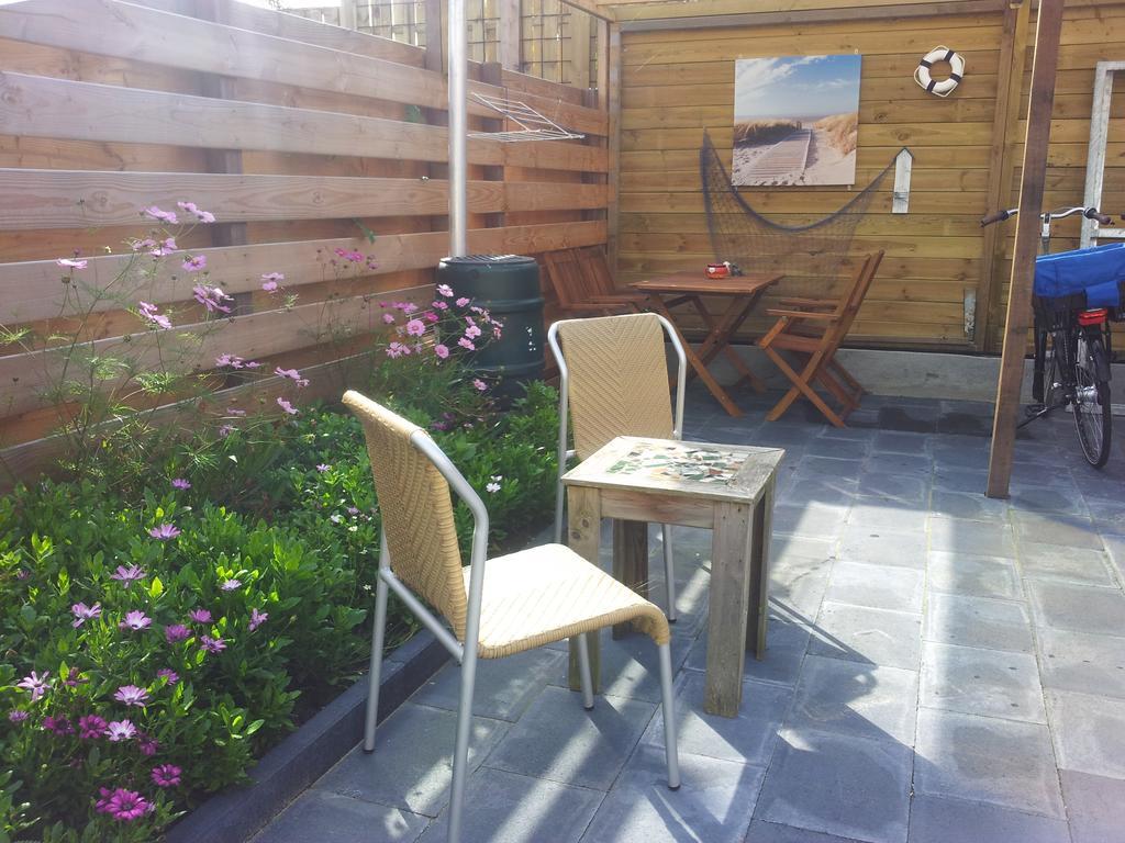 Homestay Bij Aelita Den Burg Oda fotoğraf
